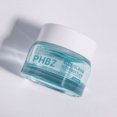 ODM OEM المقبولة مستديرة زجاجة التعبئة والتغليف مستحضرات التجميل الفاخرة مناسبة للكريمات الراقية والمصلات وغيرها من المواد الجمالية الأساسية