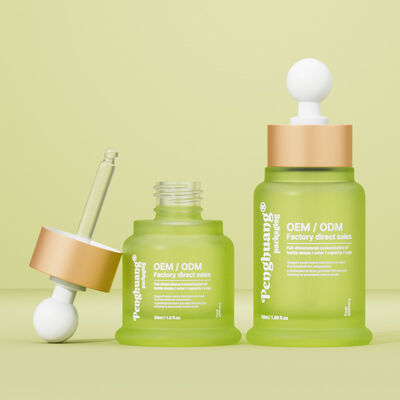 زجاجة مصل زيت جوهرية تتميز بطباعة الختم الساخن وتقدم تغليفًا تجميليًا أنيقًا وجاذبية لمنتجات العناية بالبشرة