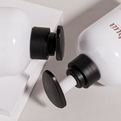 زجاجة تجميل PET مستديرة 500 مل مصنوعة من مواد قابلة لإعادة التدوير تدعم مبادرات التعبئة والتغليف المستدامة في مجال مستحضرات التجميل