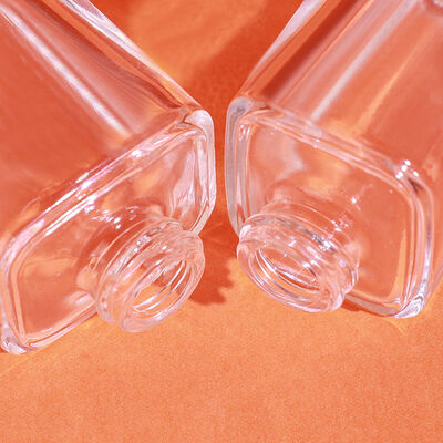 القاعدة السائلة زجاجات عبوات تجميل زجاجية مع 30ml سعة الطباعة قابلة للتخصيص والتصميم الصلبة ضد التسرب