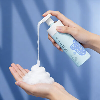 عبوات الرغوة البلاستيكية مناسبة للمنتجات التجميلية مع تصميم غطاء المسمار وتوافق طباعة الشاشة الحريرية